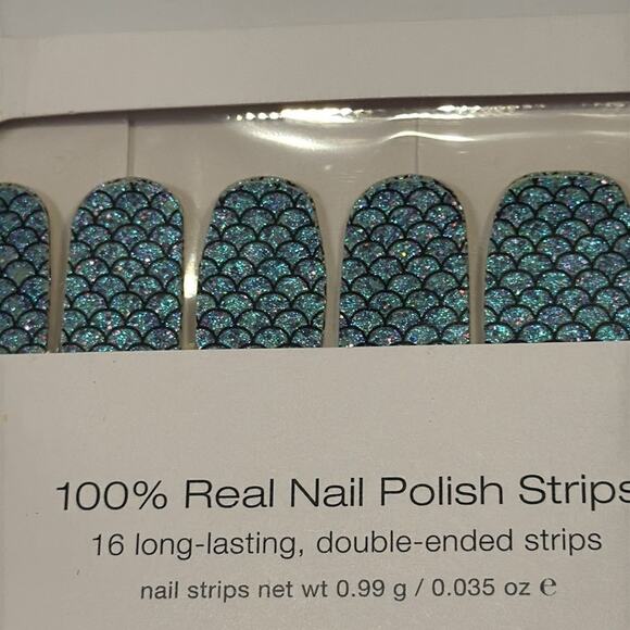 NWT Color Street Retired "Atlantis" Glitter Nail Strips - Picture 1 of 5